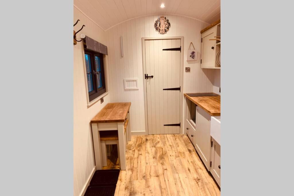 Lle Mary - Beautiful Views, Hot Tub, Secluded, Dog Welcome, Barmouth Llanddwywe 외부 사진